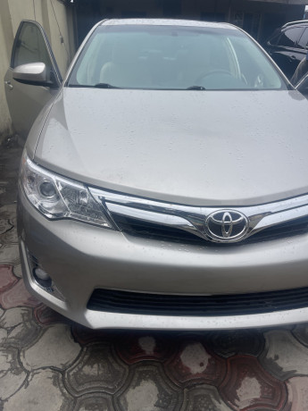 clean-full-option-tokunboh-camry-xle-20142015-with-thumbstart-alloy-rims-open-clean-cream-leather-interior-big-0